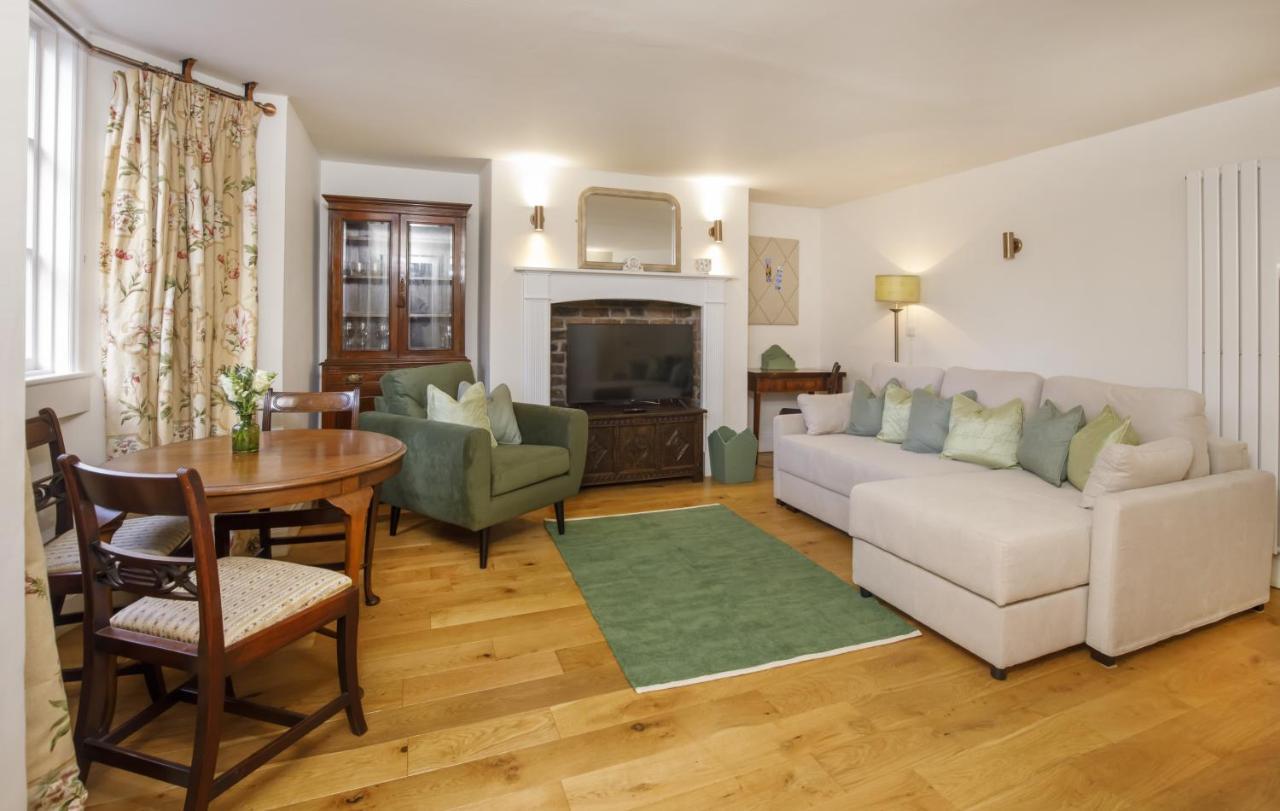 The Garden Square - Unique Luxury Apartment In Historic Garden Square - Ideal For 2 People York Kültér fotó
