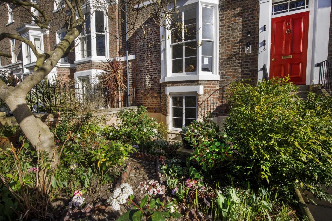 The Garden Square - Unique Luxury Apartment In Historic Garden Square - Ideal For 2 People York Kültér fotó