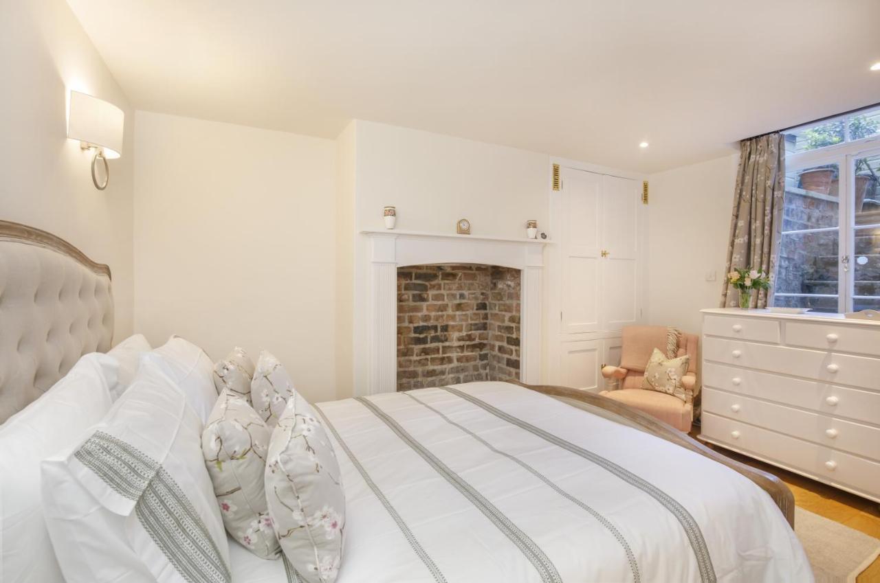 The Garden Square - Unique Luxury Apartment In Historic Garden Square - Ideal For 2 People York Kültér fotó